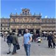 Soy un chico paciente y con ganas de enseñar. Me adapto a cualquier nivel. 