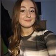 Soy monitora de ocio y tiempo libre con nivel avanzado de inglés e impartiré clases de inglés a niños de primaria y de la eso.