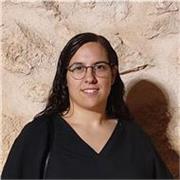 Graduada en Filología Clásica. Especialista en ESO Y BACHILLERATO