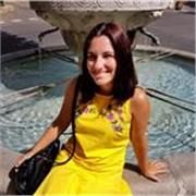 Profesora titulada en Historia del Arte, con un máster en Arqueología clásica. Especializada en mundo clásico.