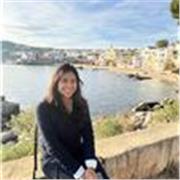 Soy ingeniera industrial, trabajo en una empresa liderada en Seguros. Tengo más de 8 años liderando proyectos en inglés. 