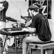 Professeur particulier donne cours de soutien en solfège classique et jazz