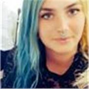 Laureata alla University of Westminster offre lezioni private d'inglese, online o di presenza