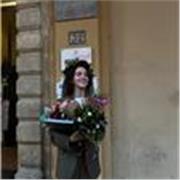 Insegnante laureata in Italianistica, offre lezioni private di italiano, latino e discipline umanistiche online!