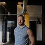 Mit über 12 Jahren Erfahrung im Kraftsport, Fitness worauf es ankommt: Disziplin,Technik und die richtige Strategie