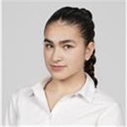 Profesora de inglés para gente de entre 3 a 17 años.