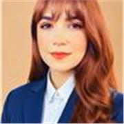 Profesora titulada de Biomedicina, máster en Educación, lista para impartir clases de ciencias online. 