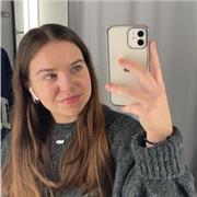 Ich gehe zur 10. Klasse eine Gesamtschule und werde danach mein Abitur machen. Ich habe einen sehr guten Zeugnisschnitt