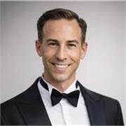 Profesor de contabilidad, de finanzas, de impuestos, de ratios financieros, análisis de balances y estados financieros, etc.