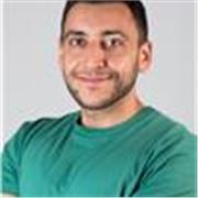 Les élèves qui ont besoin d'apprendre la langue arabe