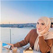 Je maitrise bien L'arabe , le français , l'anglais . Bien sur c'est pas juste la langue de communication mais aussi le vocab , ect