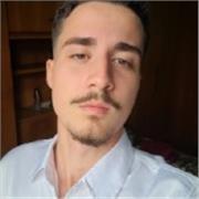 Professor de Matemática com experiência em aula online e presencial