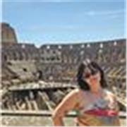 Profesora graduada en psicología recientemente, con conocimiento sobre la experiencia de estudio. Implicada con la enseñanza 