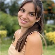 Soy una estudiante de primero de enfermería del País Vasco y ofrezco clases de euskera para todos los niveles y edades (con título C1)