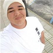 Cheerful, focused and patient, I can be very communicative and also social.