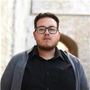 Laureato in Lettere offre insegnamento e approfondimento in Latino, Letteratura Italiana, Geografia, Storia, Grammatica Italiana