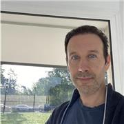 Licenciado en Empresariales , más de 15 años de experiencia laboral en contabilidad y finanzas. Di clases particulares 4 meses