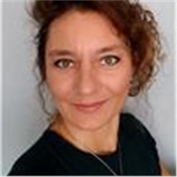 Dr. Ronja