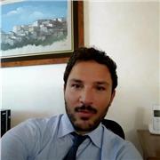 Dottore in giurisprudenza esperienza pluriennale in studi legali e notarili impartisce lezioni