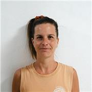 Leidenschaftliche Yoga Lehrerin und Sozialpädagogin für individuelle und achtsame Yogapraxis