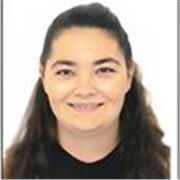 Profesora de lengua española y literatura hasta secundaria o bachillerato