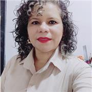 El profesor de biología imparte clases a niños de todas las edades