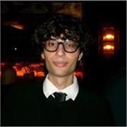 Laureando in Storia, offro lezioni di Storia e creo lezioni personalizzate in base delle necessità dello studente