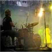 Clases de bateria para principiantes(niños,jovenes y adultos) nivel iniciacion y medio,tecnicas de agarre de baquetas,entender partituras elementales,groove de distintos estilos de musica(rock,blues,bossa,jazz...) rudimentos