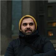 Biologo e dottore di ricerca in Microbiologia, impartisce lezioni online a studenti di scuola superiore e universitari