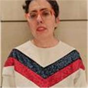 Profesora de primaria e Educación Infantil, en materias varias.