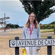 Diplômée d'une Licence en Langues Etrangères Appliquées finalisée à Portsmouth, je donne des cours d'Anglais en ligne et à Caen. 