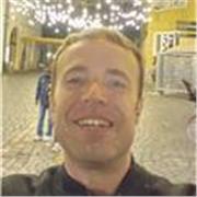 Ciao! sono Robert,studente danese Se volete approfondire le vostre conoscenze di Inglese,fare i compiti o fare conversazione 😉