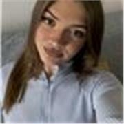 Ciao! Sono una studentessa del liceo linguistico e sono al quinto anno. 