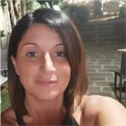 Appassionata di chimica e biologia impartisce lezioni per ragazzi scuola media e superiore