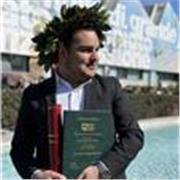Laureato in lingue e mediazione linguistico culturale nel 2022. Inglese livello C1+, aiuto compiti, spiegazione regole grammaticali e sintattiche. Aiuto produzione orale (conversation) e scritta (email, essay), sostegno preparazione esami Cambridge (Flyer
