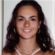 Profesora de cualquier asignatura a niños de todas las edades