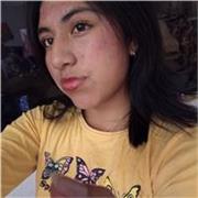 Profesora de inglés imparte clases para niños y adolescentes