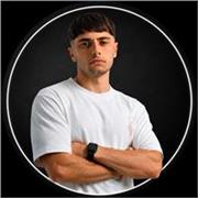 Cuento con formación en CAFyD  y experiencia en la planificación y dirección de entrenamientos personalizados.