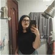 Titulada en la producción de audiovisuales y espectáculos