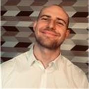 Professeur d'anglais TEFL certifié, bilingue (natif de Denver), donne cours d'anglais *par webcam* à des personnes de tout âge et