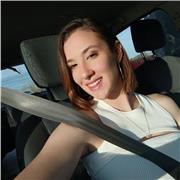 Profesora con grado en simultaneidad infantil y primaria