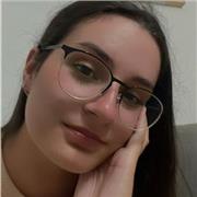 Artista con titulación en bachillerato de artes junto grado superior de artista fallero.