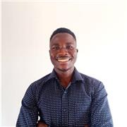 Profesor con más de tres años de experiencia en institutos.