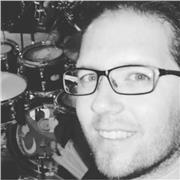 ¡Aprende a tocar la batería! Local sonorizado y acondicionado con 2 baterías: una para el alumno y otra para el profesor