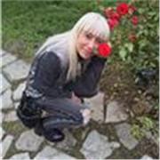 Musicista professionista, ho suonato con Jeff Beck, Massimo Ranieri ed Eros Ramazzotti, do lezioni di batteria per tutti i livelli