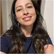 Soy una persona responsable, paciente y comprometida con el aprendizaje de los niños.