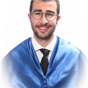 Apasionado por la enseñanza de las matemáticas a personas de todas las edades. Me destaco por ser paciente, claro y empático.