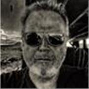 Profesor de inglés con más de 15 años experiencia.