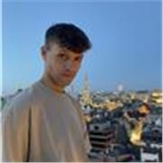 Laureando in Lingue Aziendali offre ripetizioni di lingua Inglese e Francese e aiuto compiti