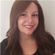 Laureanda in lingue, diplomata in liceo linguistico, ho esperienza nell'insegnamento sopratutto a ragazzi di scuola media e superiore. Ho ottenuto il